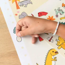 POPPIK - POSTER CREATIF A STICKER - DINOSAURES