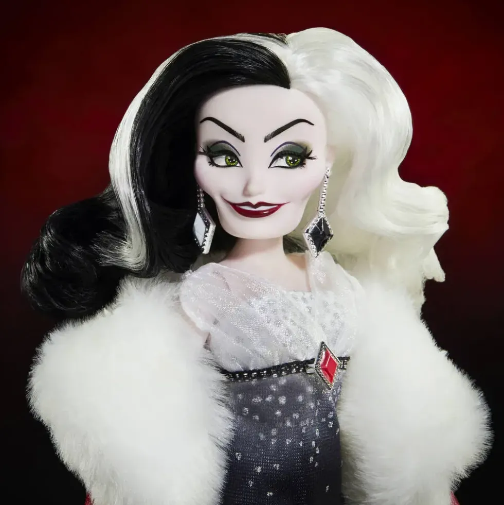 POUPEE- DISNEY VILAINS STYLE SERIES CRUELLA D'ENFER