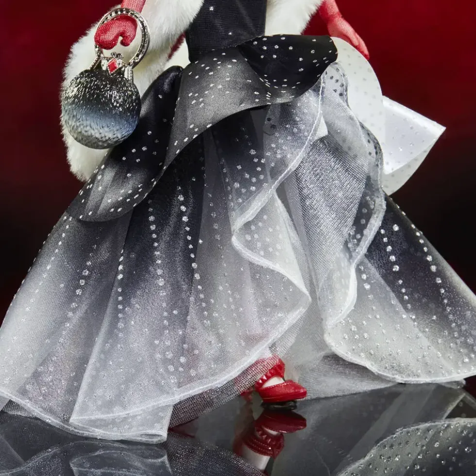 POUPEE- DISNEY VILAINS STYLE SERIES CRUELLA D'ENFER