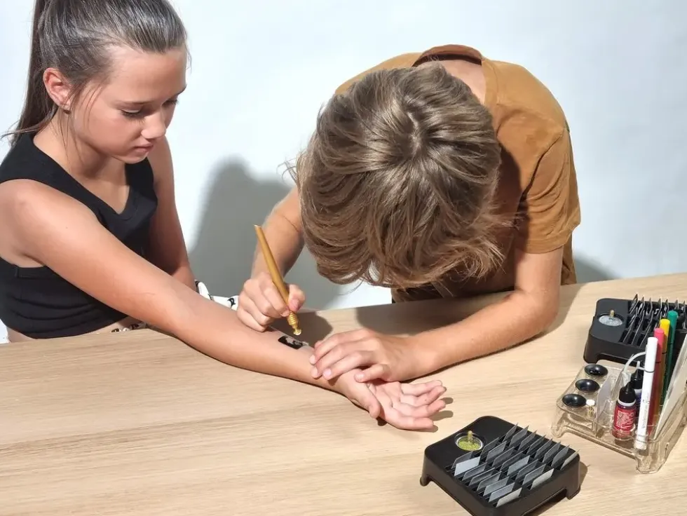 PROFESSIONAL STUDIO - TATTOOS
