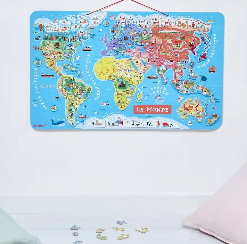 PUZZLE MONDE MAGNETIQUE - 92 PIECES