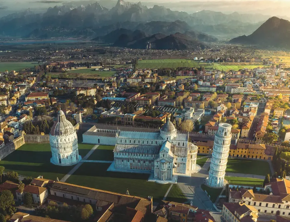 PUZZLE - 2000 PIECES - PISE ET LE MONTE PISANO