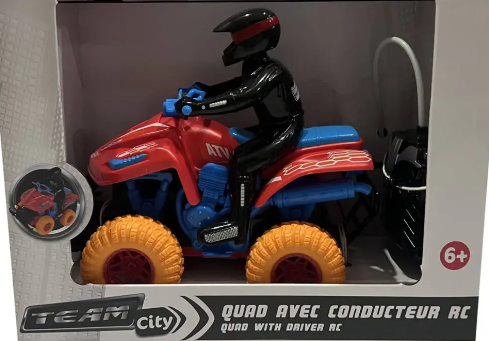 QUAD AVEC CONDUCTEUR RADIOCOMMANDE
