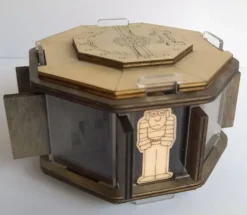 SECRET ESCAPE BOX EVASION