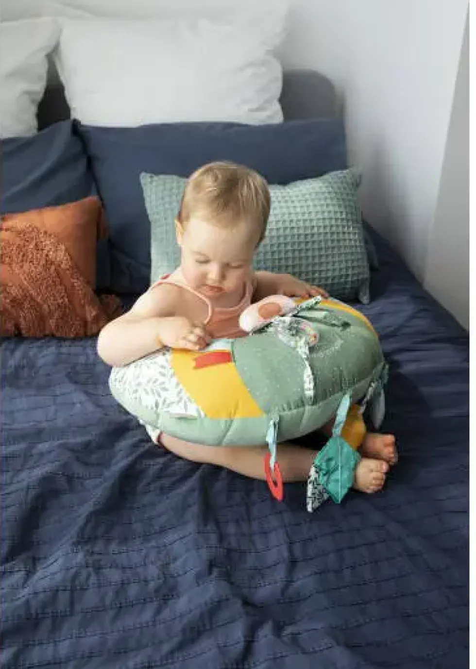 SOPHIE LA GIRAFE - COUSSIN COSY PLAY