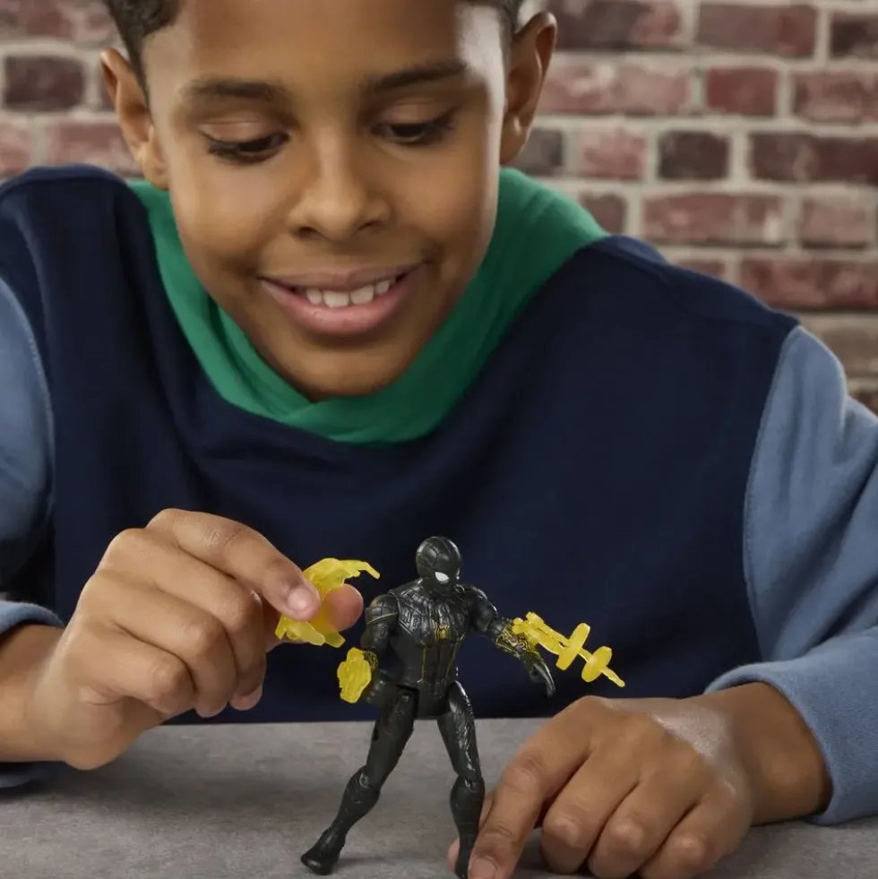 SPIDERMAN BOM INNES AV FIGURINE WITH GEAR