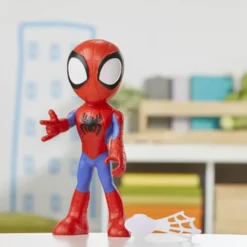 SPIDEY - MEGA FIGURINE 23 CM