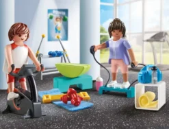 SPORTIFS AVEC MATERIEL DE FITNESS - 71806