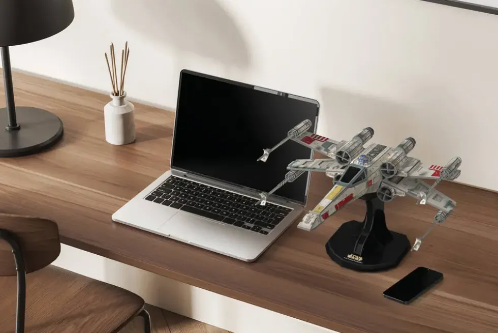 STAR WARS - 4D BUILD - CHASSEUR X-WING 160 PIECES