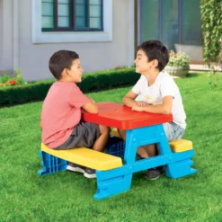 TABLE DE PIQUE-NIQUE POUR 4 ENFANTS
