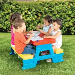 TABLE DE PIQUE-NIQUE POUR 4 ENFANTS