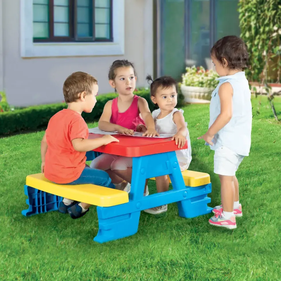 TABLE DE PIQUE-NIQUE POUR 4 ENFANTS