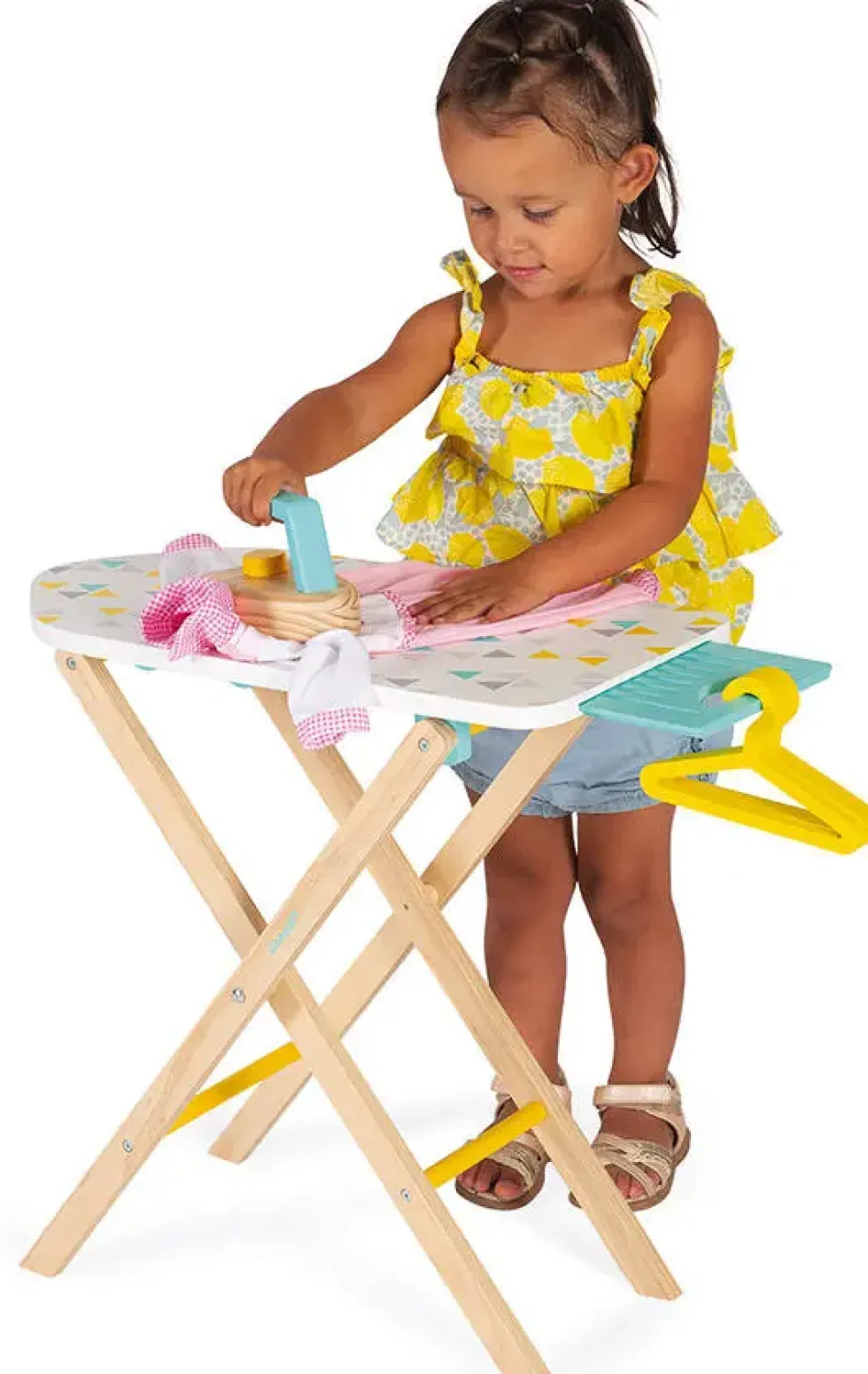 TABLE À REPASSER