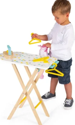 TABLE À REPASSER