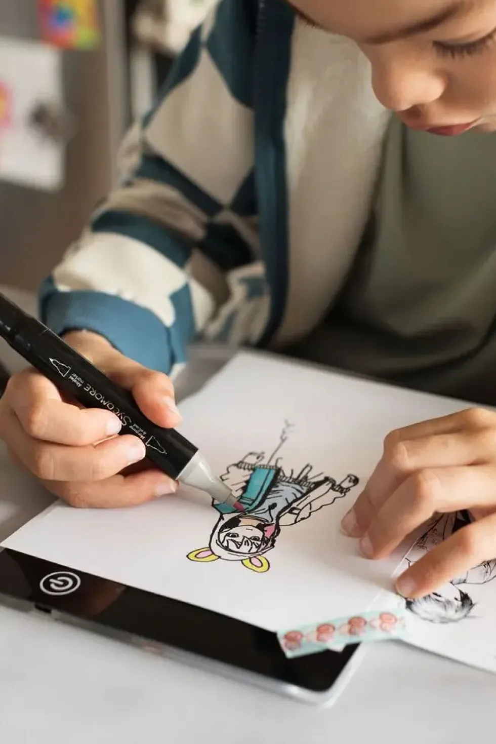 TABLETTE LUMINEUSE A5 - CREATION DE PERSONNAGES MANGA