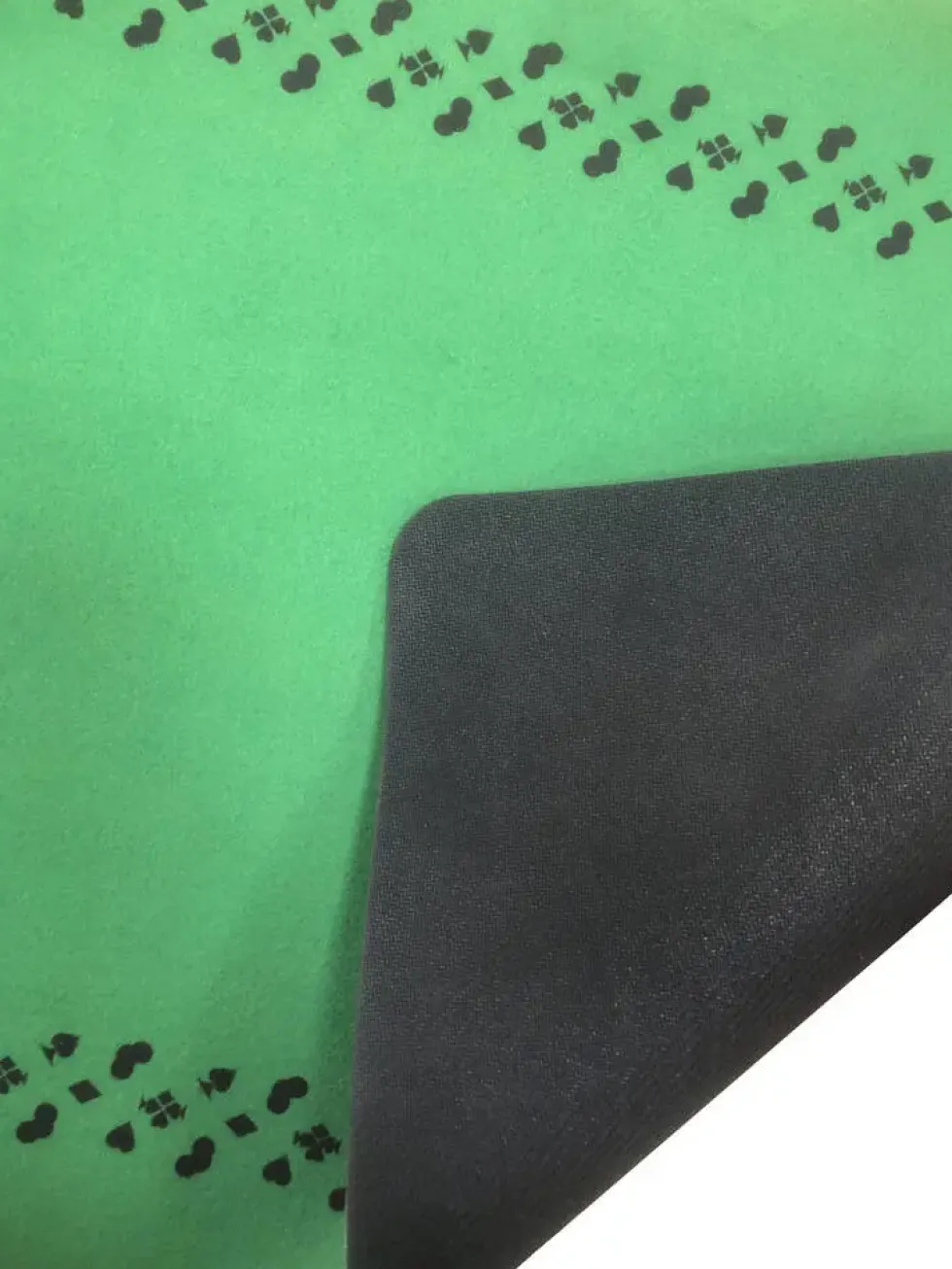 TAPIS DE JEUX