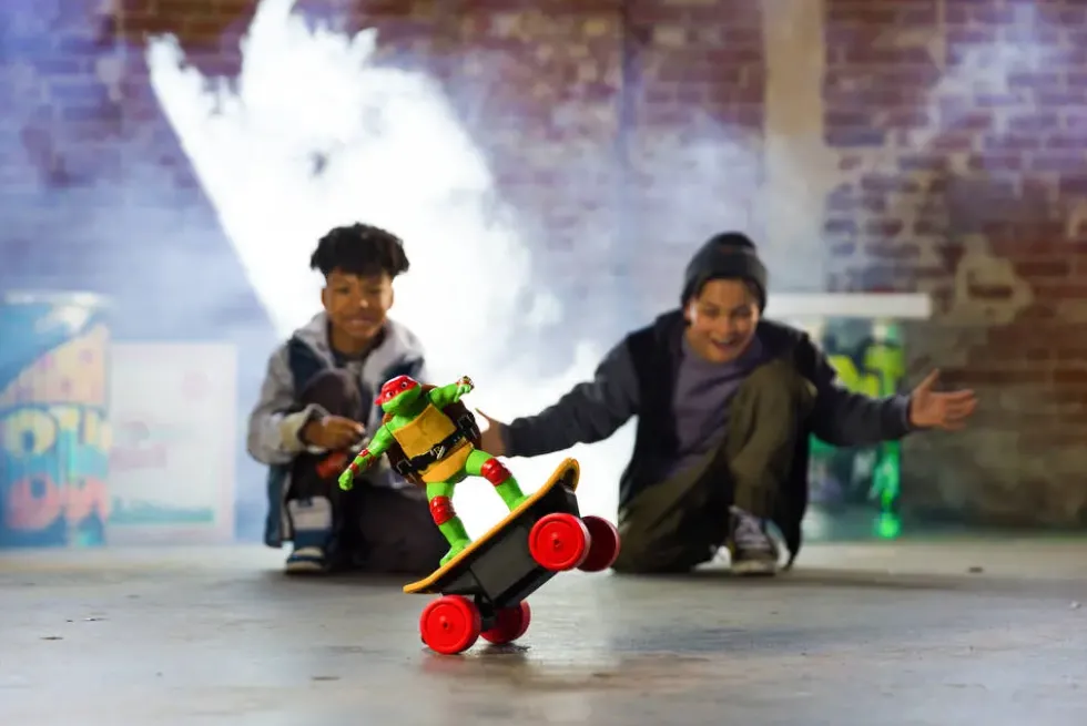 TEANAGE MUTANT NINJA TURTLE - COWABUNGA SKATE RADIOCOMMANDE RAPHAEL - FILM