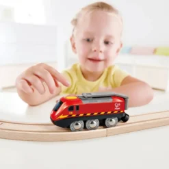 TRAIN A MANIVELLE