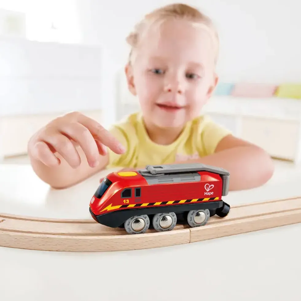 TRAIN A MANIVELLE