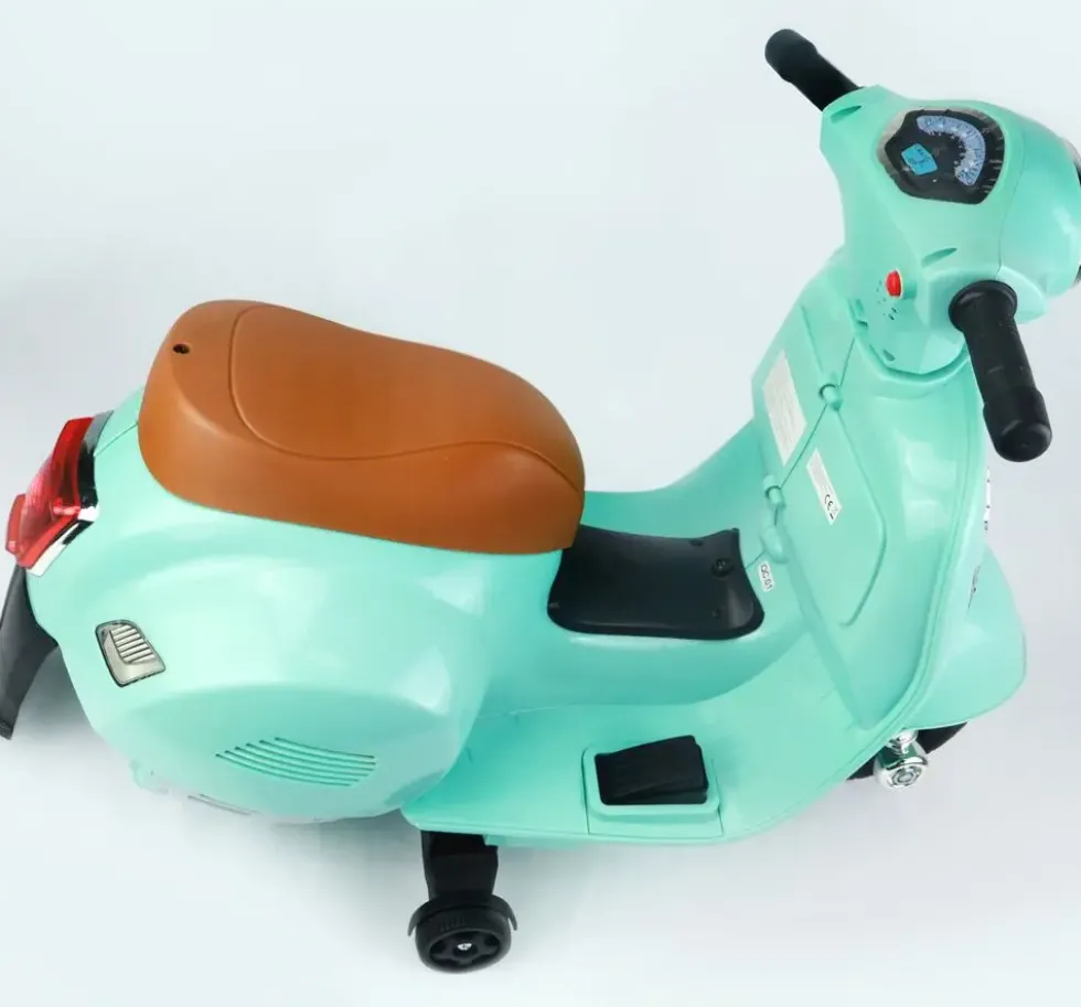 TURBO CHALLENGE - PORTEUR ELECTRIQUE - MINI VESPA GTS VERT D'EAU