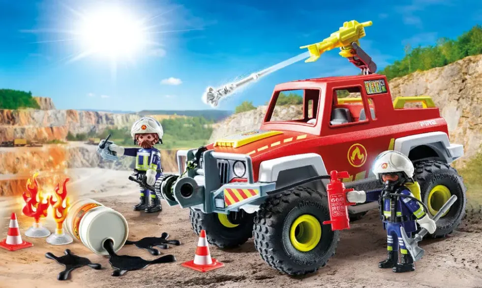 VEHICULE DE POMPIERS AVEC BIDON ENFLAMME - 71824