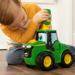 VEHICULE INTERACTIF JOHNNY KEY & GO