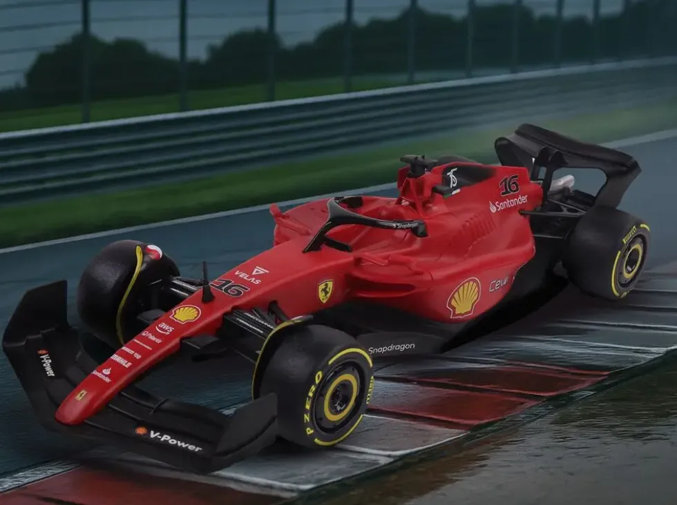 1/18 - VEHICULE RADIOCOMMANDE F1 75 FERRARI 2.4GHZ