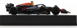 1/64 VOITURE RED BULL RACING RB20 N1 ORACLE RED BULL RACING VAINQUEUR GP BAHRAIN 2024 MAX VERSTAPPEN